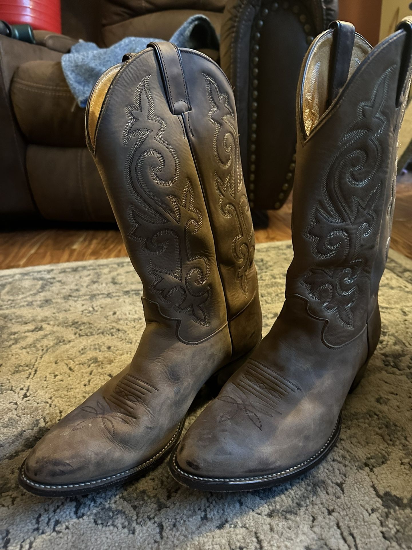 11 1/2EE Justin Cowboy Boots