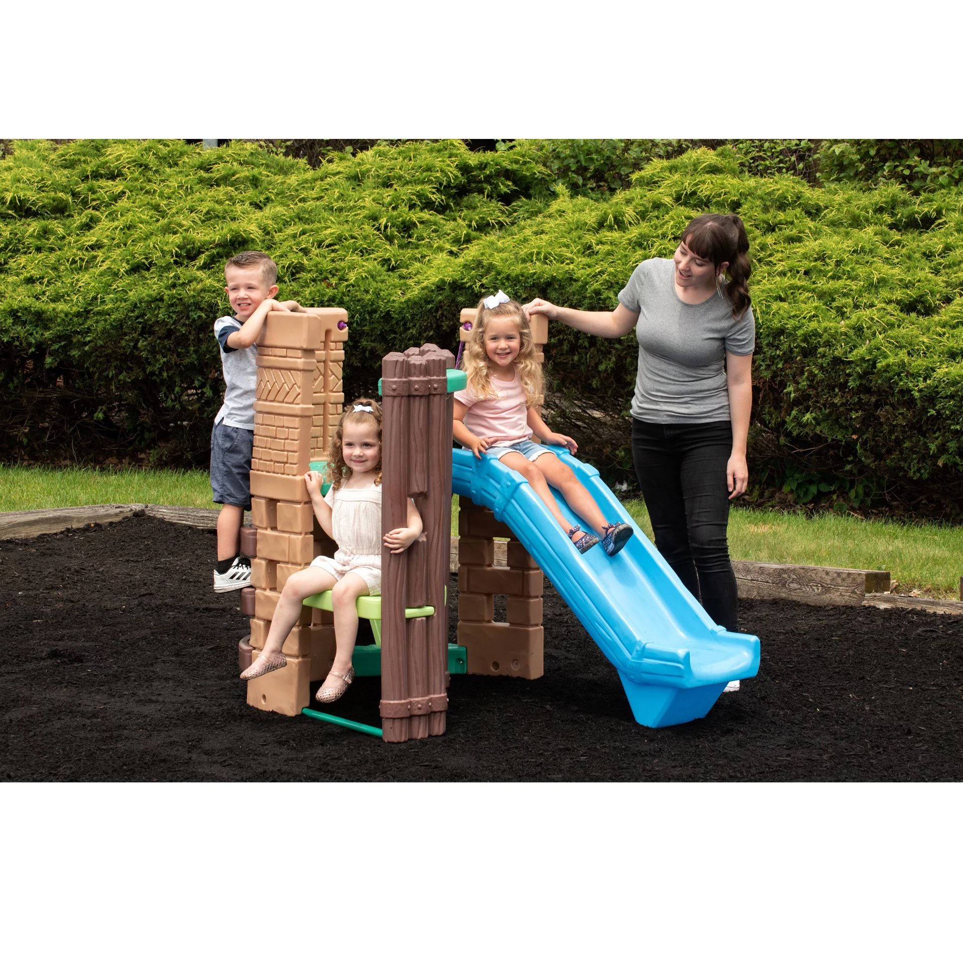 Little Tikes 2-in-1 Castle Playground Climber and Slide with Ladder and Plank, Fits Up to 3 Kids, Indoor and Outdoor Backyard Playground Set, Multicol