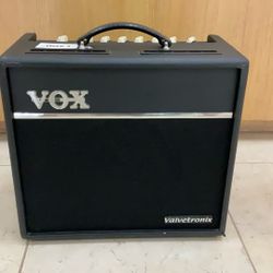 VOX VT40+ VALVETRONIX GUITAR AMPLIFIER.