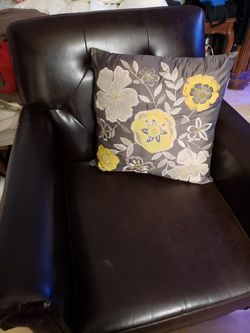 Decorative pillow