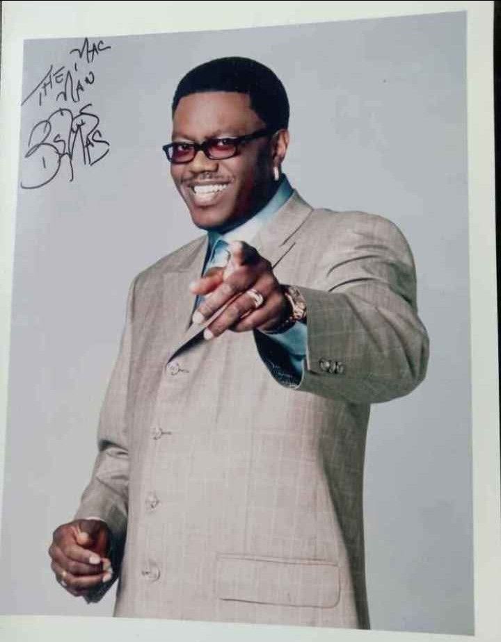 Honor a Comedy Legend: Signed Bernie Mac Photo Keepsake! 🏆