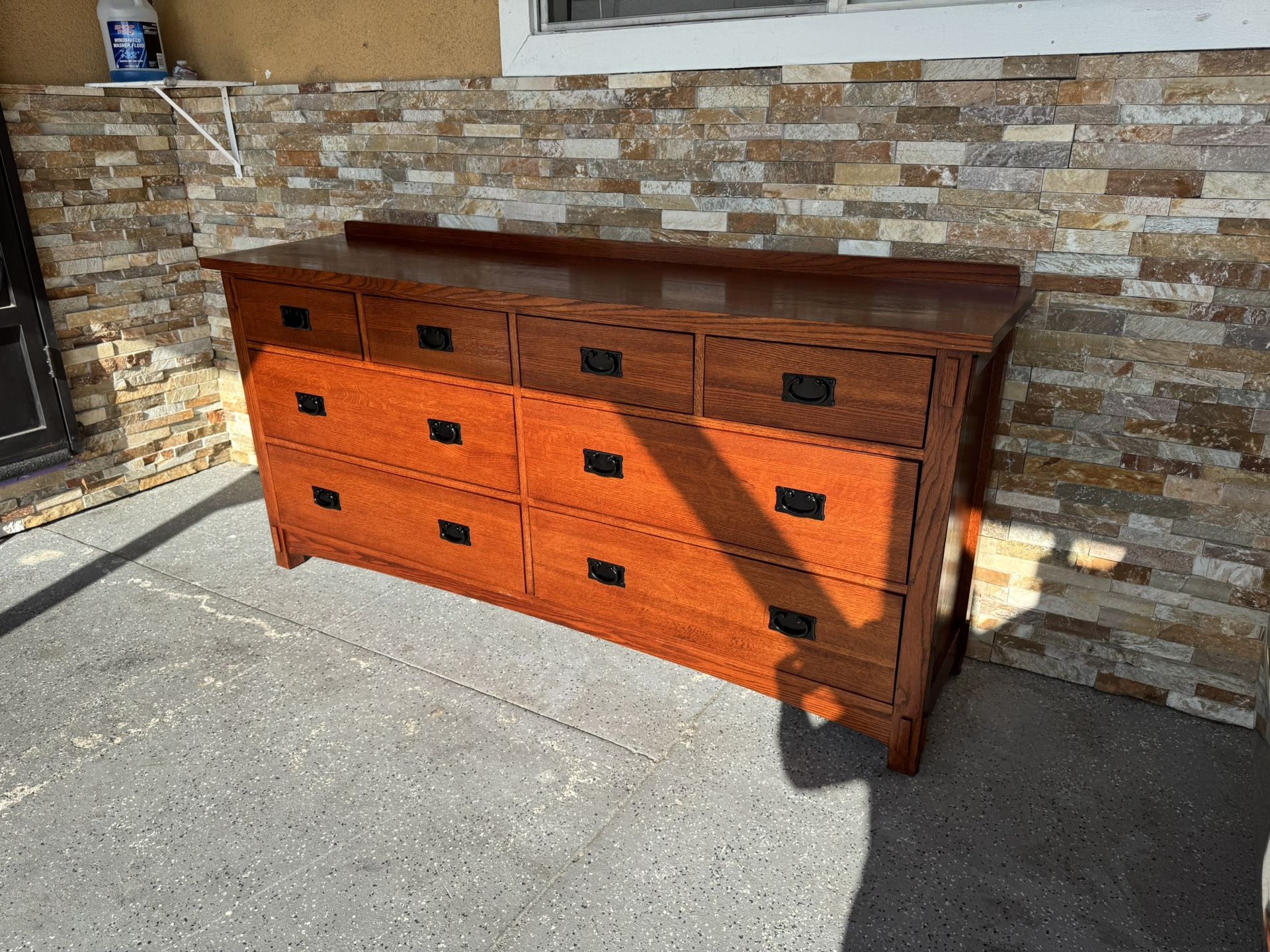 Dresser