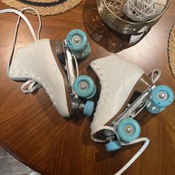 Roller Skates Women Size 4