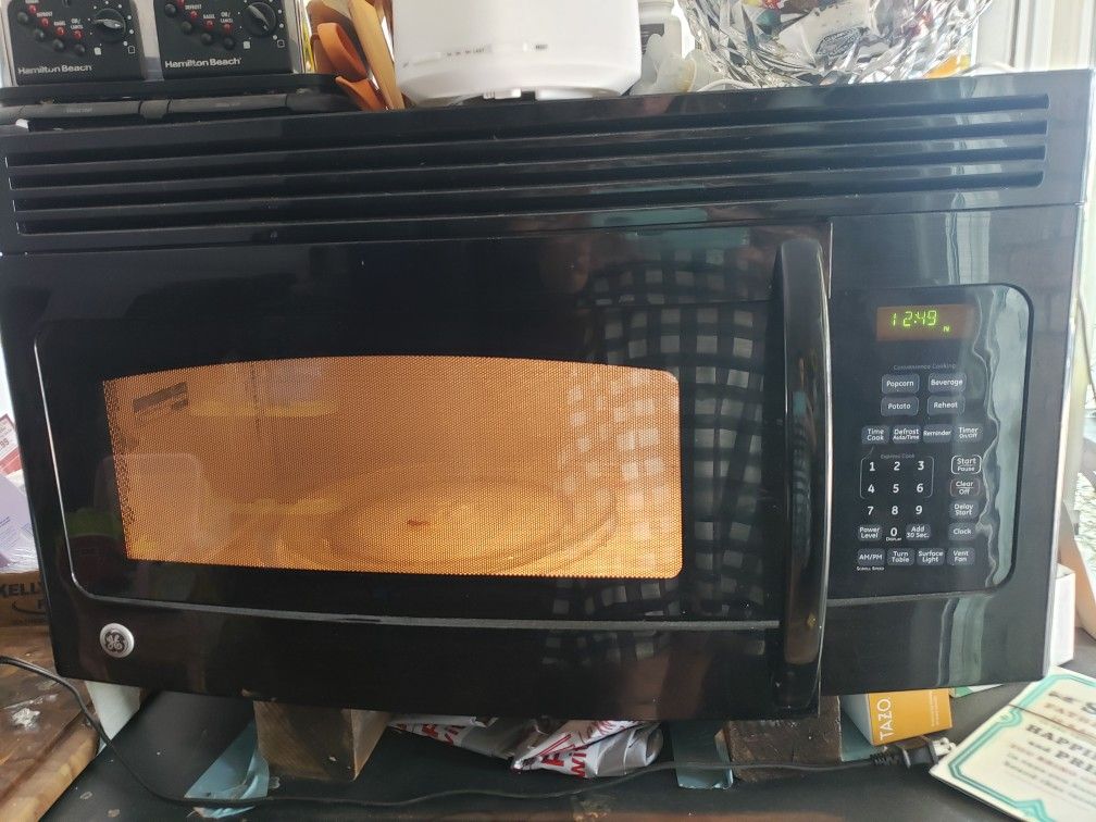 Black GE Microwave