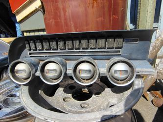1964–1966 Ford Thunderbird instrument cluster.