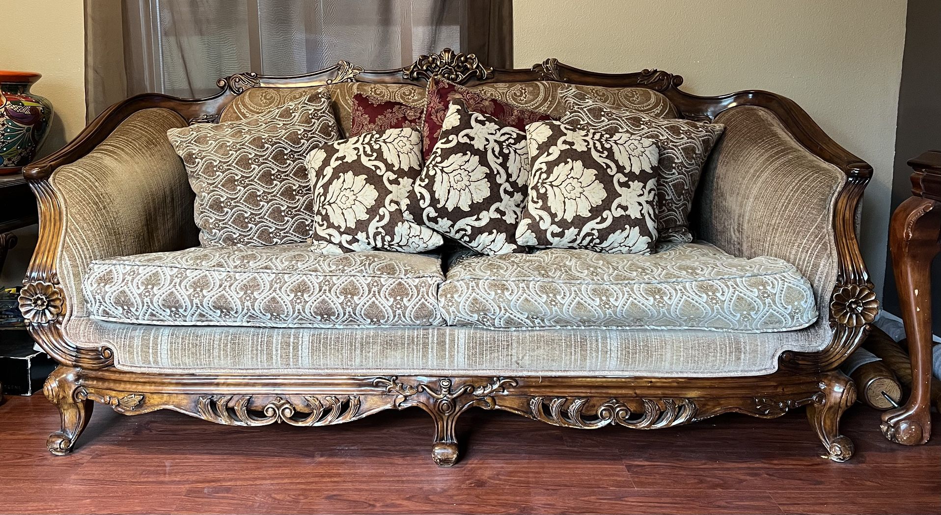 Sofa Set With Tables