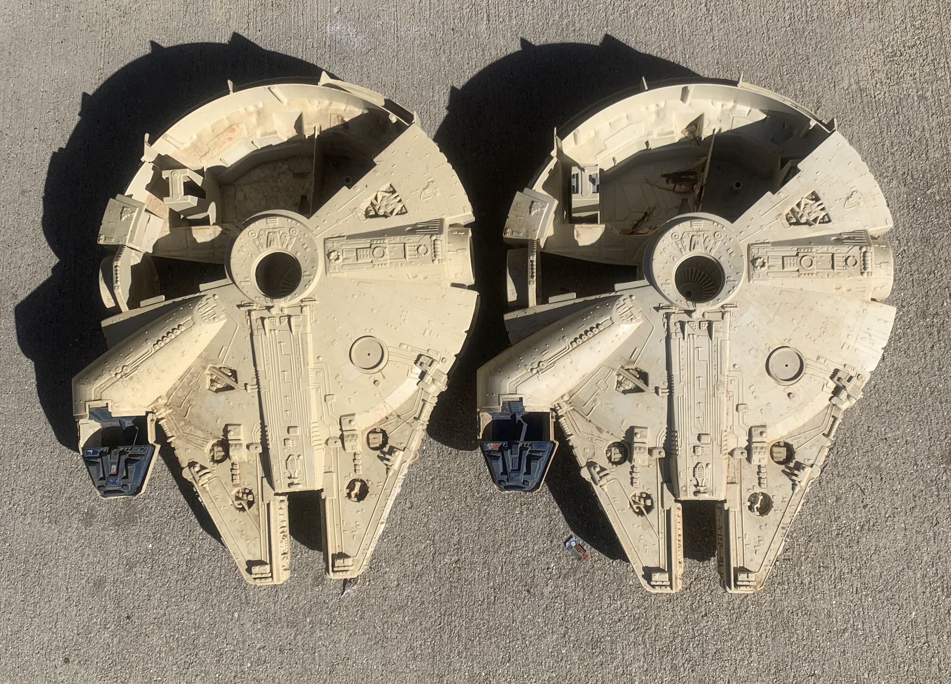 2 Vintage Star Wars Millennium Falcons