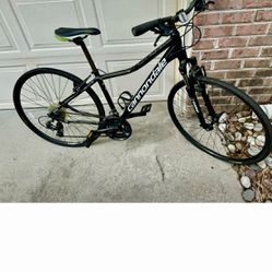 Cannondale Althea 3 Hybrid on and off road bike 