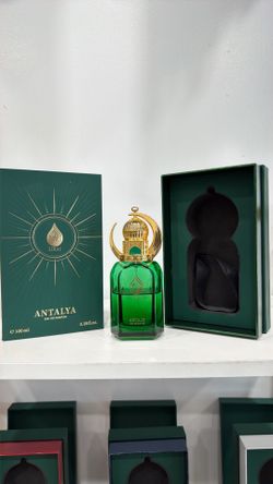 Luxury Arabian Perfumes – Siraj Collection (Brand New)