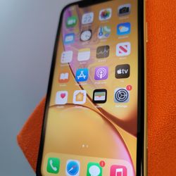 Unlocked IPhone XR 64GB