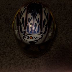 Motorcycle helmet