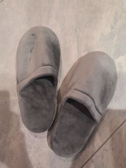 Gray heated Slip-On House Slippers