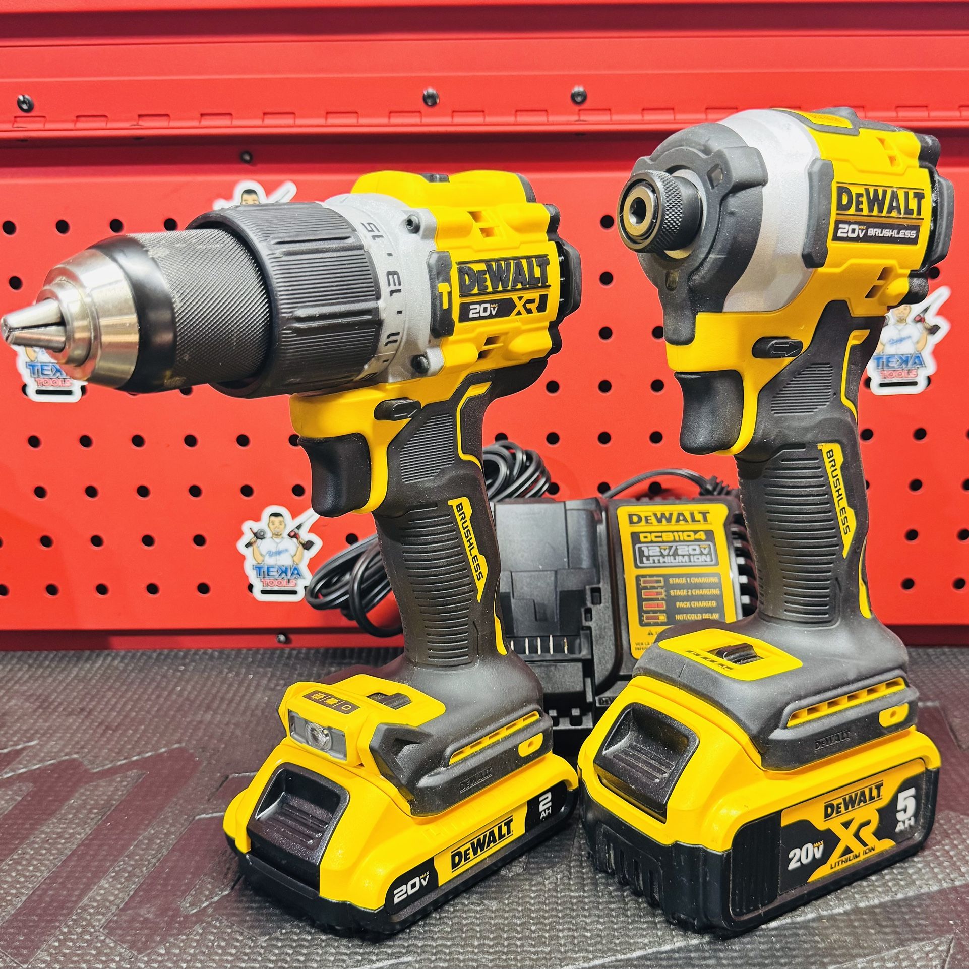 DEWALT 20V MAX XR Hammer Drill and ATOMIC Impact Driver 2 Tool Cordless Combo Kit with (2) Batteries, Charger, and Bag