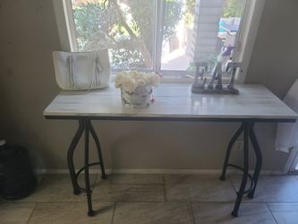 End Bar Table