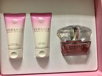 Versace Bright Crystal 💖 Brand New and Authentic set 💖 The Price is FIRM ‼️NO TRADES 🚫 NO Returns