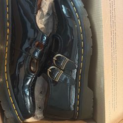 Dr. Martens Mary Jane 