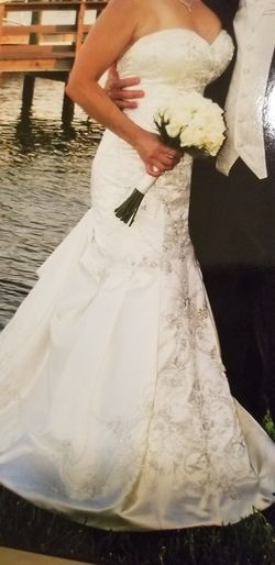 Casablanca Ivory wedding dress