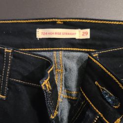 Like New Levi's Womans Size 29 Straight 