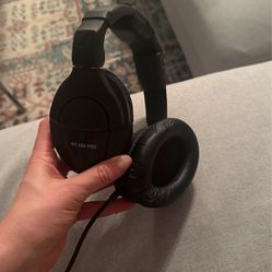 Sennheiser studio headphones - Model HD280 Pro