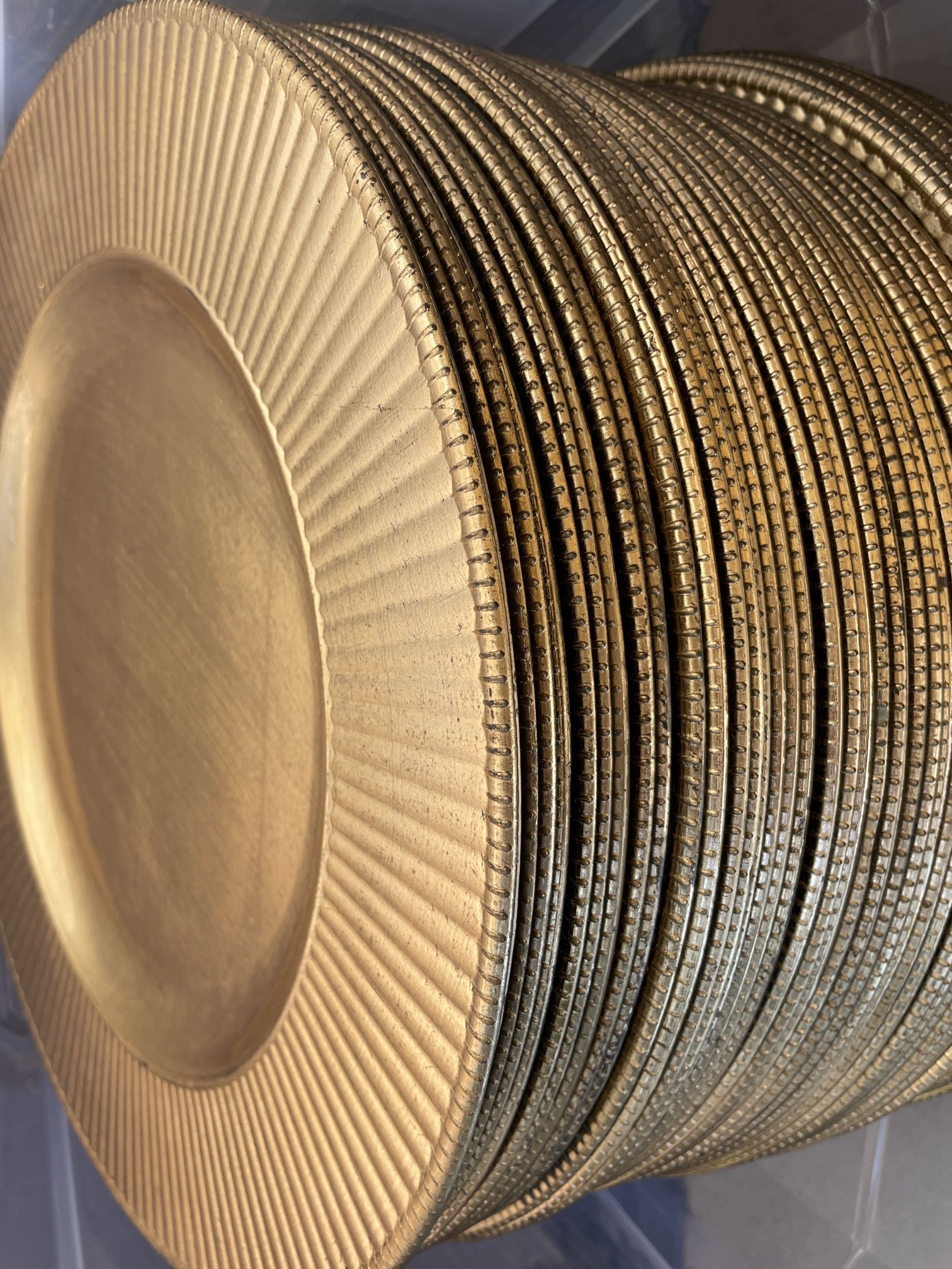 188 Gold Charger Plates