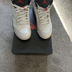 Air Jordan 5 Retro
