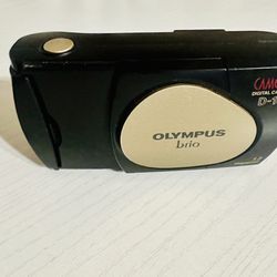 Olympus Brio D 100 Digital Camera Camedia 1.3 Megapixel Black w Memory Card
