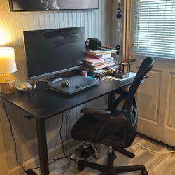 Desk with Chair 