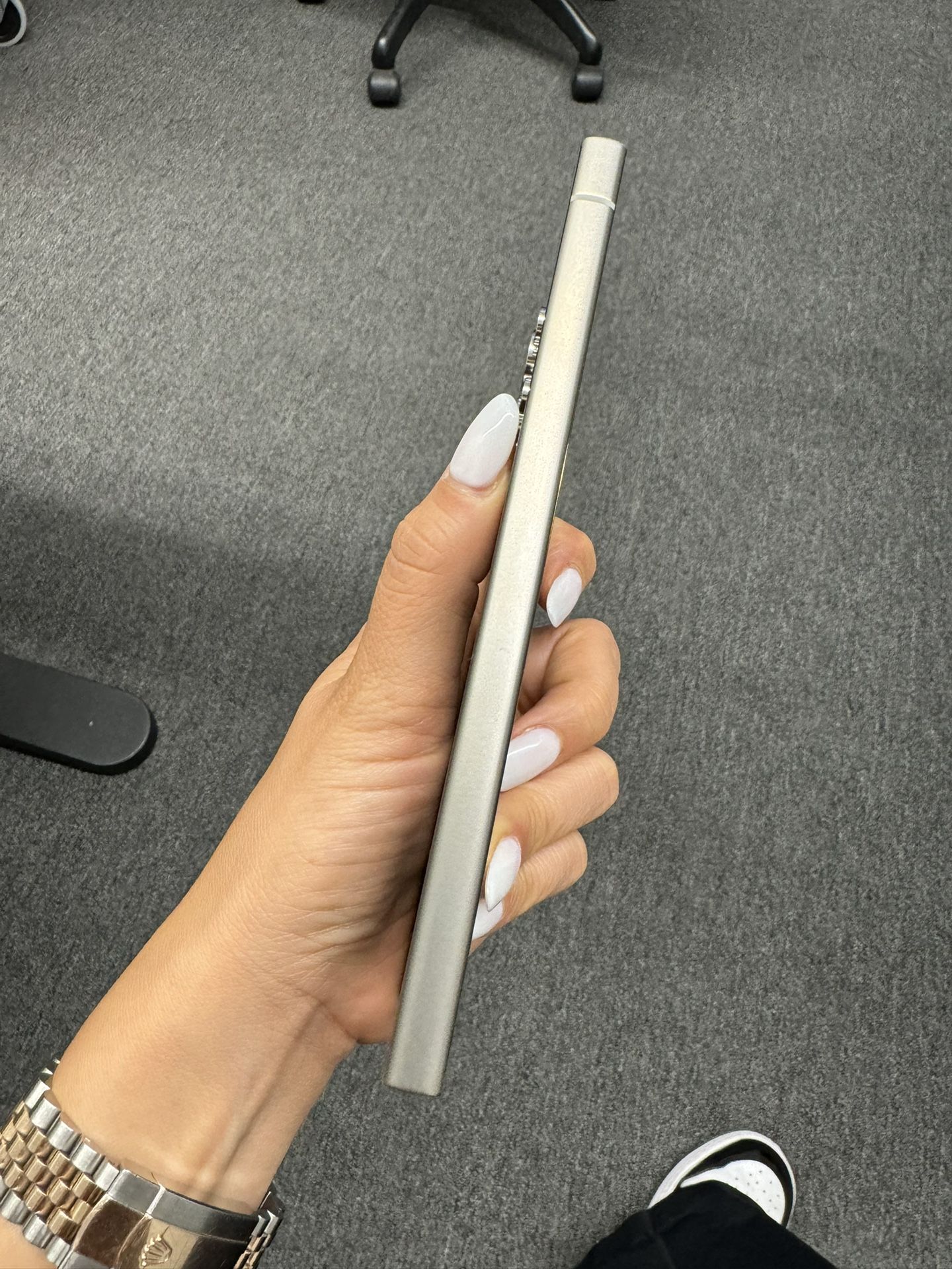 Samsung S24 Ultra 256gb ( Fully Unlocked ) Cell phones & Smartphones