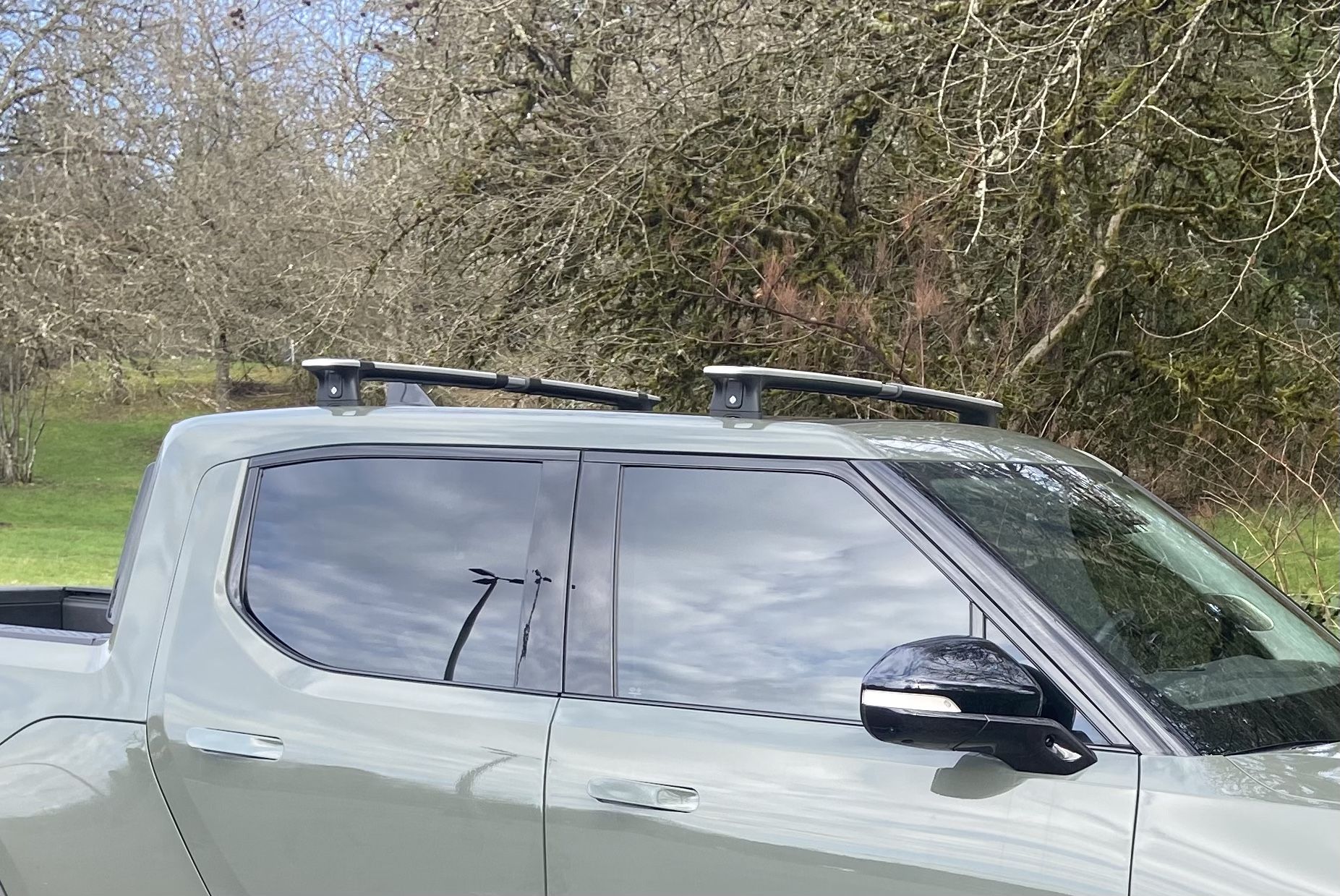 Rivian OEM Bright Cargo Crossbars