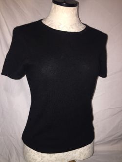 Neiman Marcus 100 % cashmere shirt size Small "very nice"