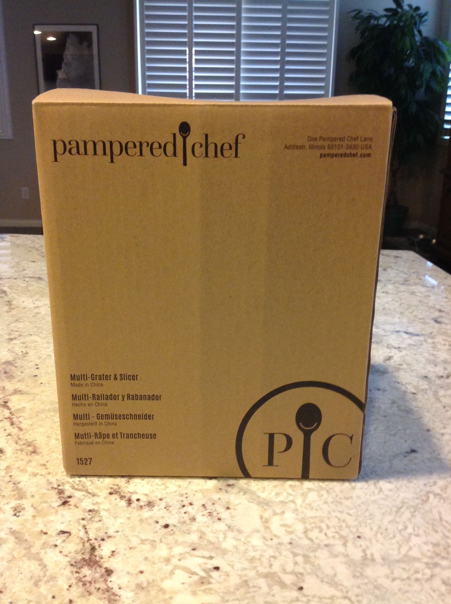 Pampered Chef Multi Grater & Slicer With 4 Blades - New No Box Model 1527