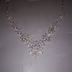 "PRINCESS" STYLE NECKLACE