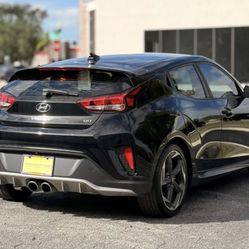 2019 Hyundai Veloster Turbo