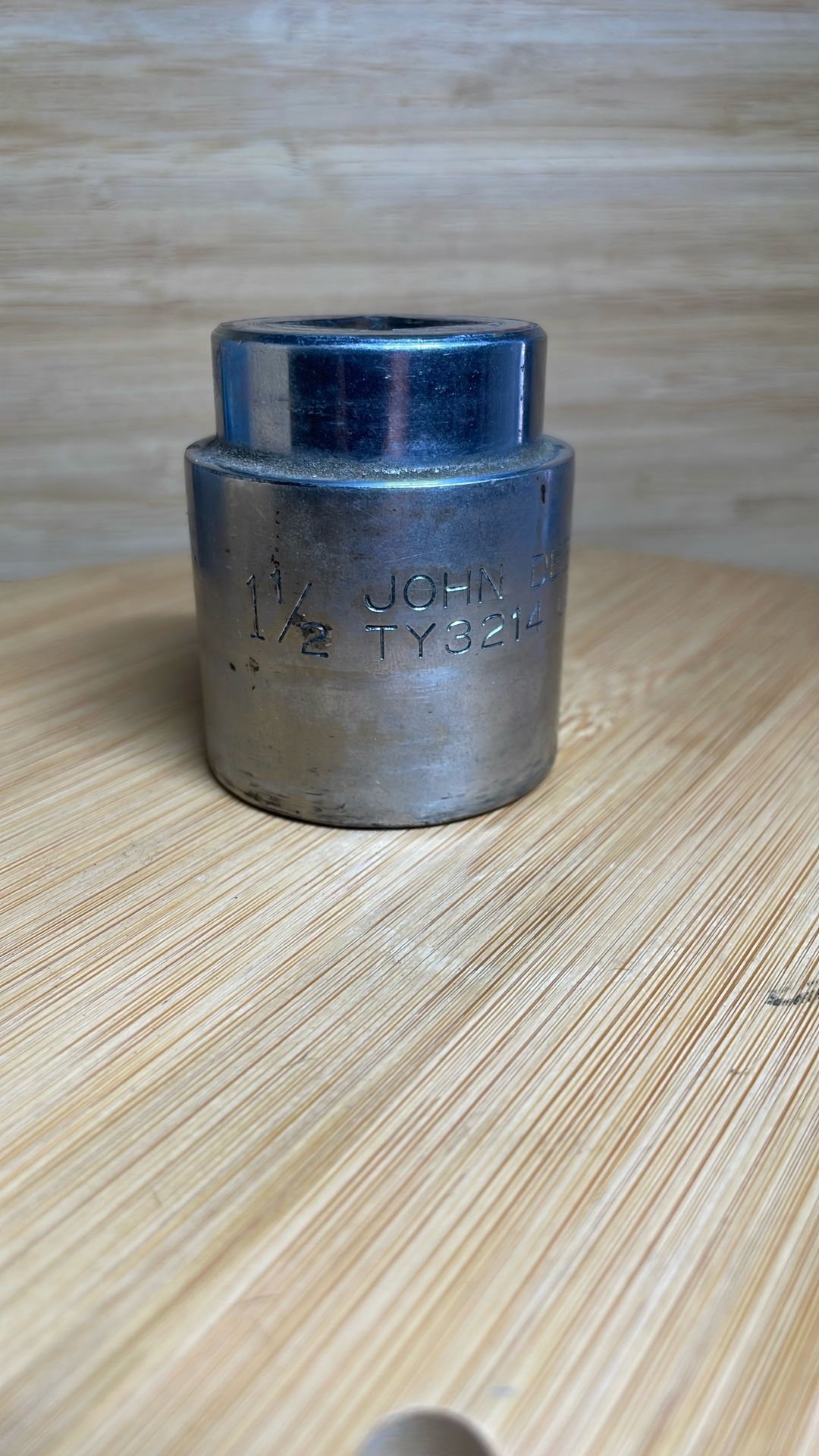 1 1/2 socket wrench
