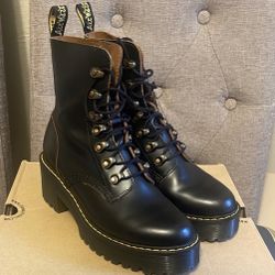 Dr.Martens Leona Boots