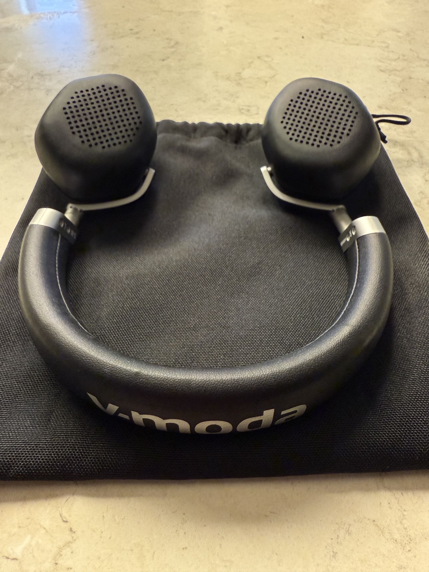 Headphones - Wireless Vmoda