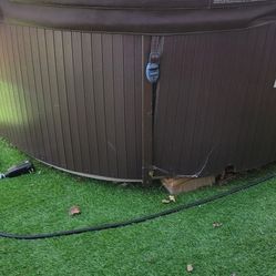 Calevera 4 Seat Hot Tub