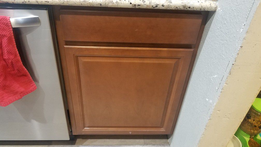 30" kitchen sink base cabinet