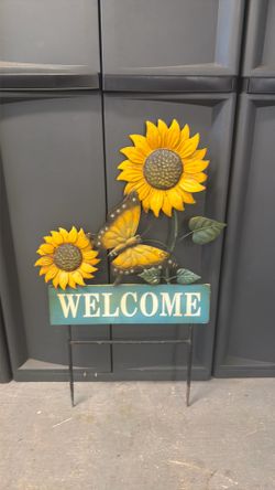 Sunflower Garden Welcome Sign