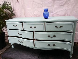 French Provincial 7-Drawer Dresser Mint Green