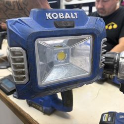 Kobalt square light