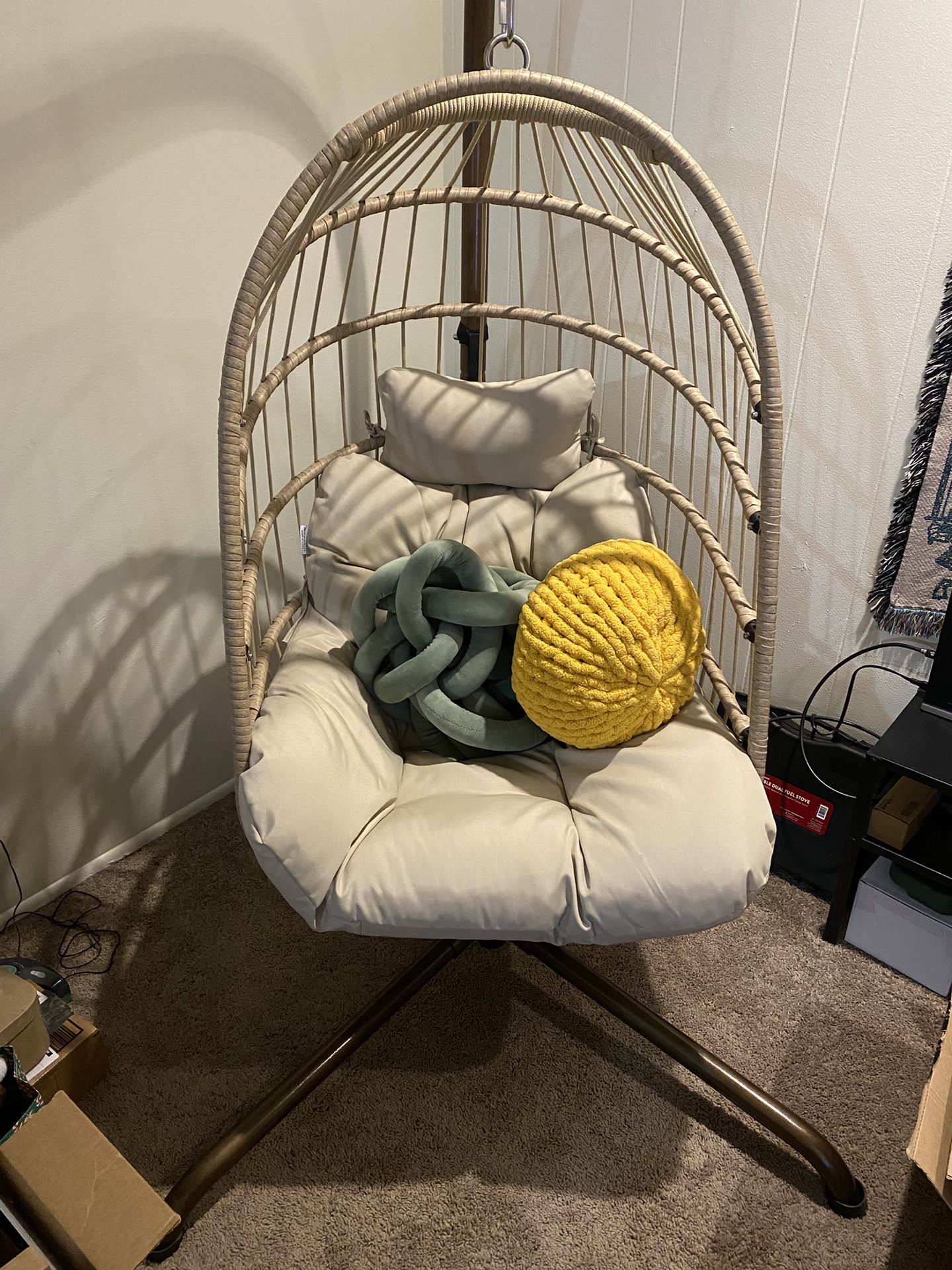 Hanging Basket Egg Chair
