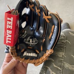 Franklin Baseball Fielding  Glove 8 1/2 "  Teeball