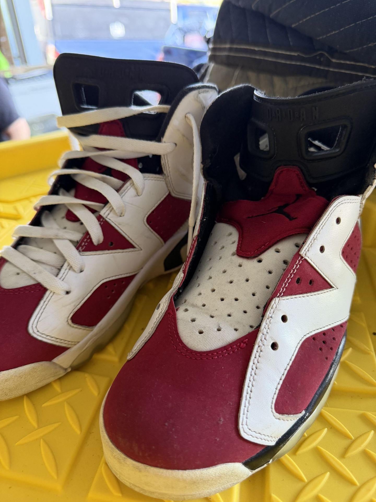 Jordan 6 Retro.
