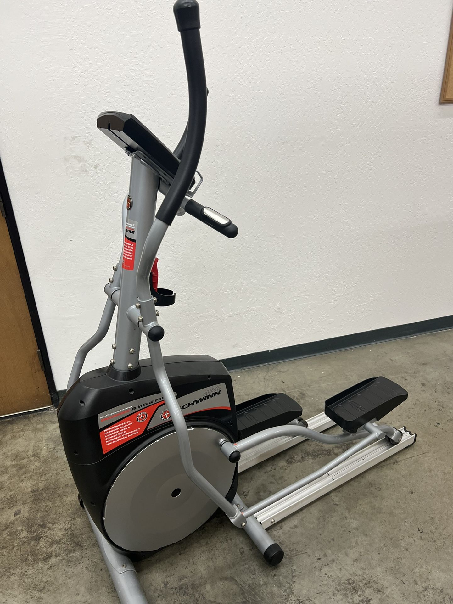 Schwinn 430 Elliptical