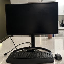 27” LG Monitor
