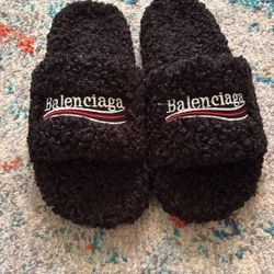 Balenciaga Slides 