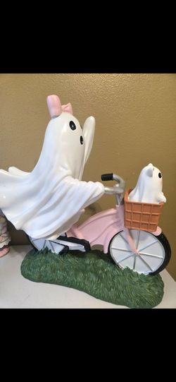 Giant ghost on bike