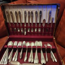 1847 ROGER BROTHERS SILVERWARE 