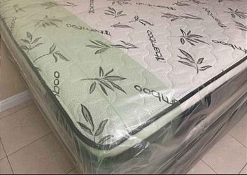Queen Pillowtop Mattress And Box Spring New 